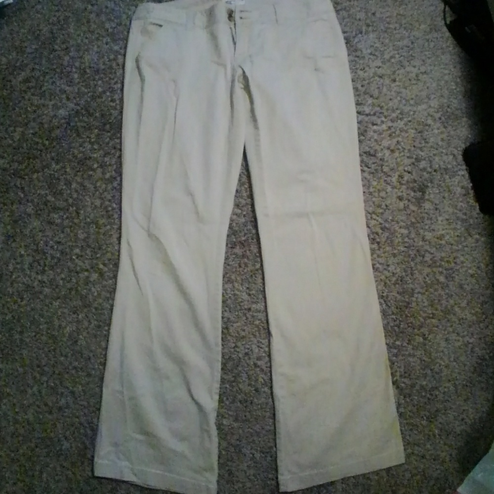 American Eagle Khakis